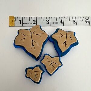 NWOT unbranded unused ivy Leaf-Shaped Craft 4-piece Foam Stamps Set